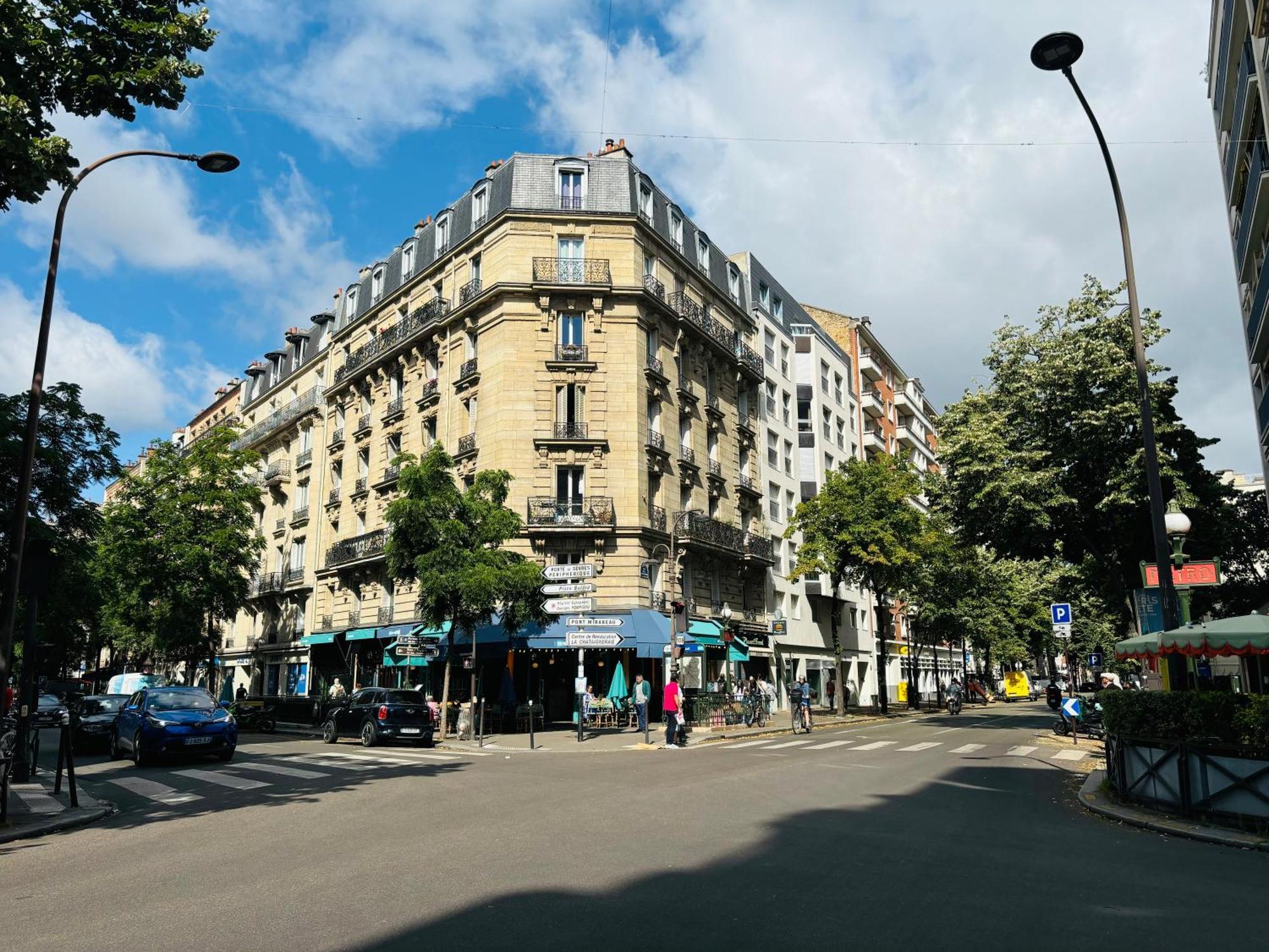 Le Félix - Proche Métro, Tous Commerces * Parigi
